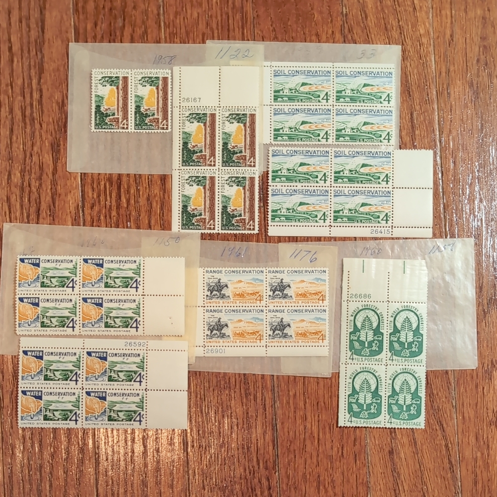 Vintage USPS 4 Cent Stamp 30 Stamps
